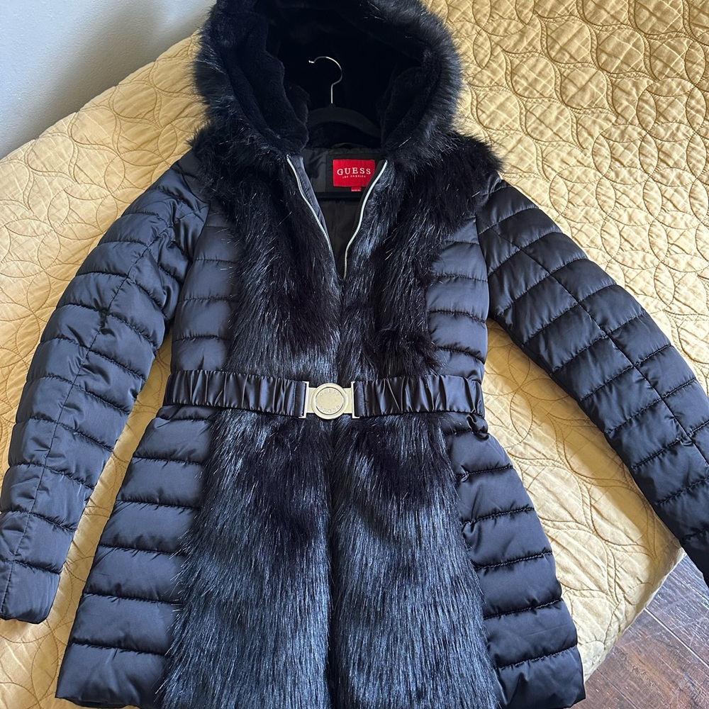 GUESS Black Puffer Coat with Faux Fur